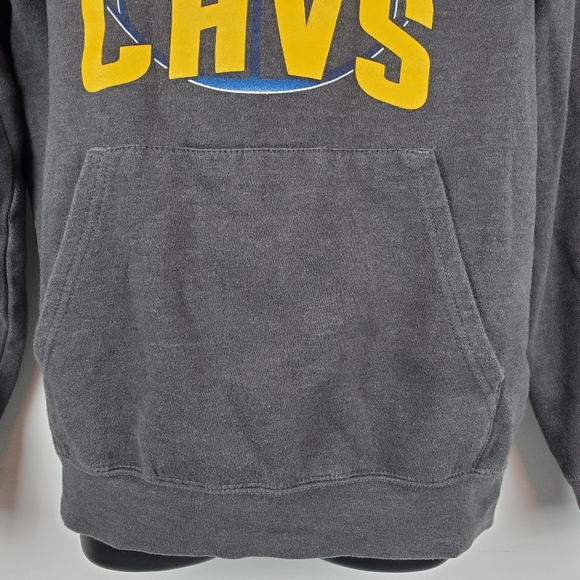 Cleveland Cavaliers Basketball Exclusive NBA Gray Hoodie Sweatshirt Size M Mens - Picture 4 of 11